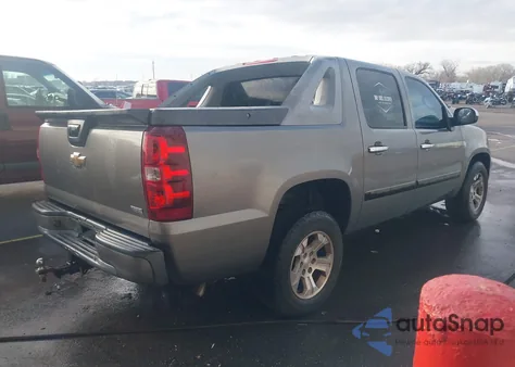 2007 Chevrolet Avalanche 1500 Ls из США, поврежденный, VIN 3GNEC12017G302314